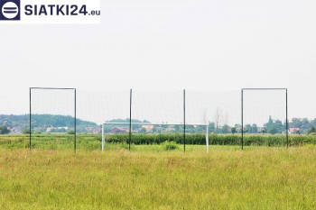 Siatki Kowary - Solidne ogrodzenie boiska piłkarskiego dla terenów Kowar